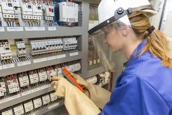 electrician Council Bluffs